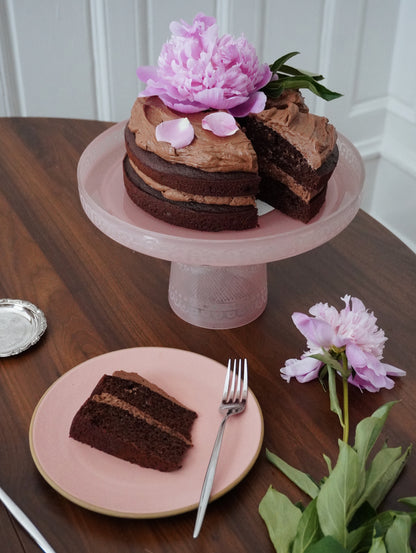 Batta cult classic chocolate cake with dark chocolate espresso buttercream. Made with all natural cake and baking mixes