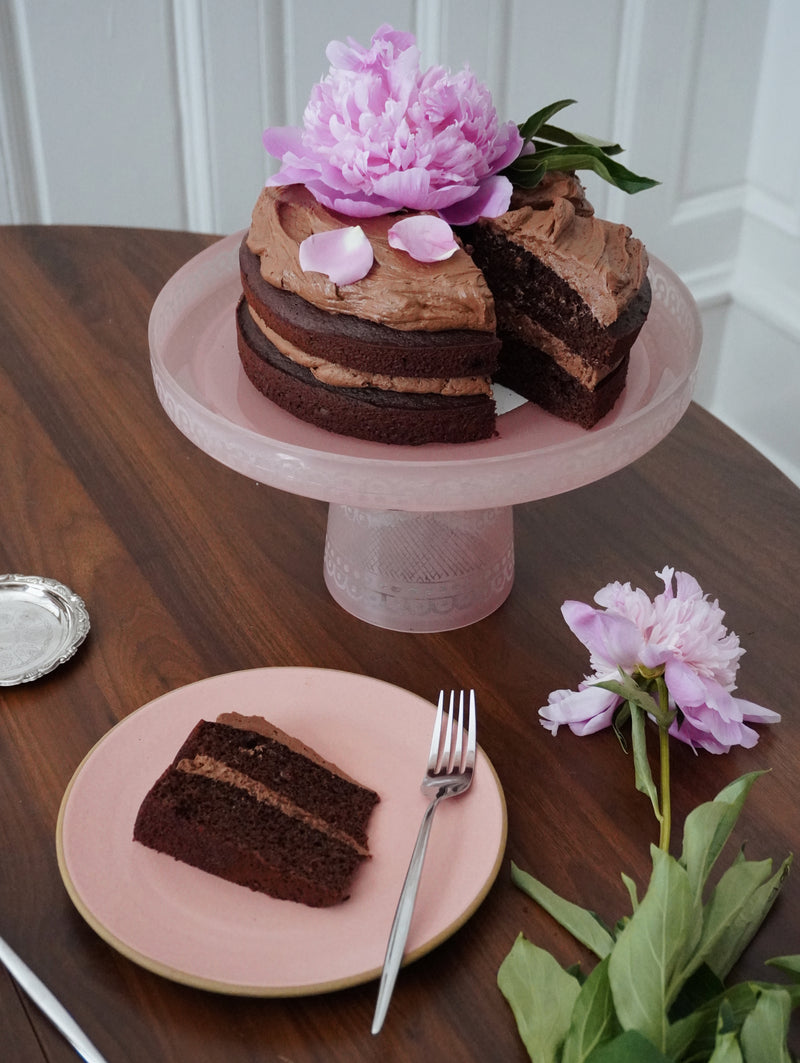 Batta cult classic chocolate cake with dark chocolate espresso buttercream. Made with all natural cake and baking mixes
